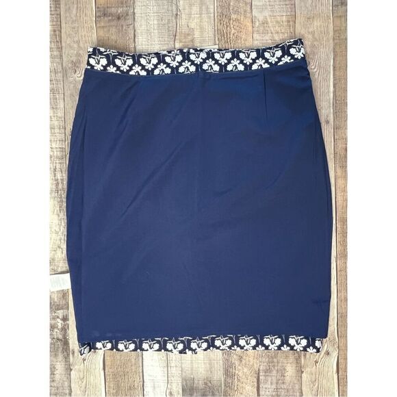 Boden Blue White Floral Petite Pencil Skirt sz 10P NWT Retails $110 - Picture 11 of 12